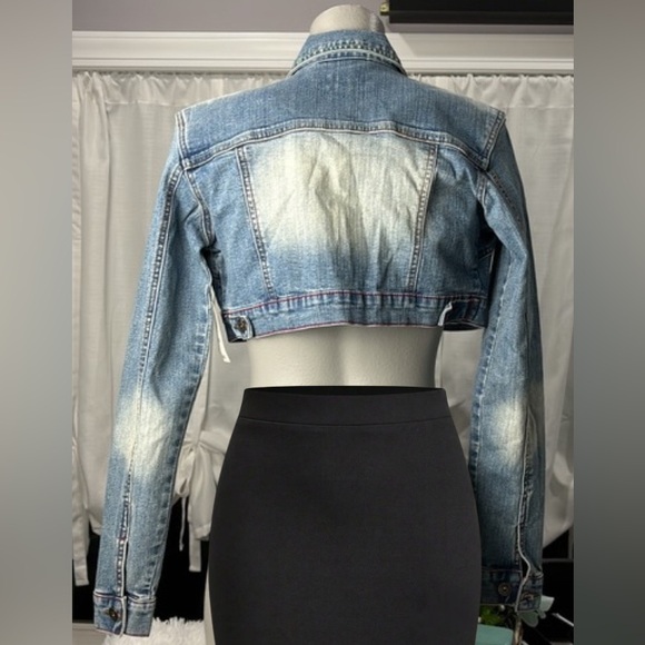 NWT - YNQ - Distressed Crop/Cropped Jean Jacket - Sz M - Picture 2 of 16